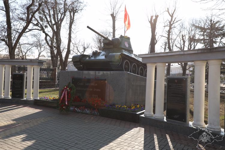 В республике Крым и г. Севастополе прошли торжественные мероприятия, посвященные празднованию Дня защитника Отечества