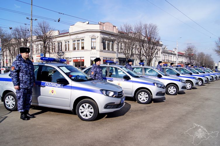 Вневедомственной охране Крыма вручены новые патрульные автомобили  (фото, видео)