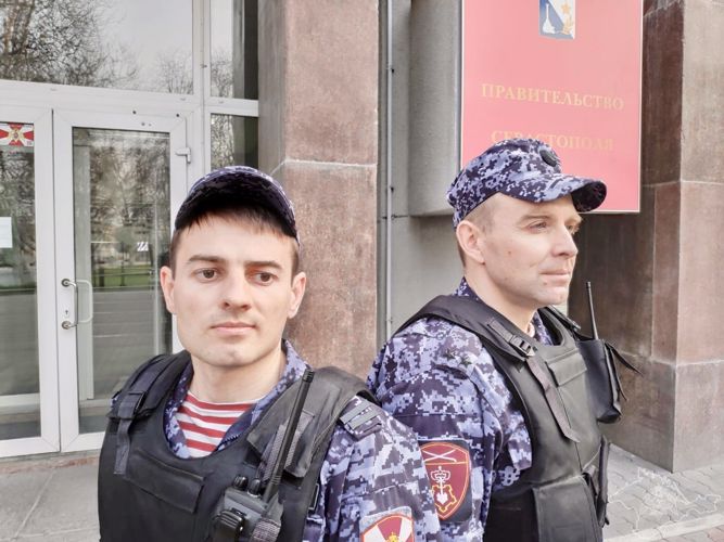 Росгвардейцы предотвратили пожар в здании правительства города Севастополя
