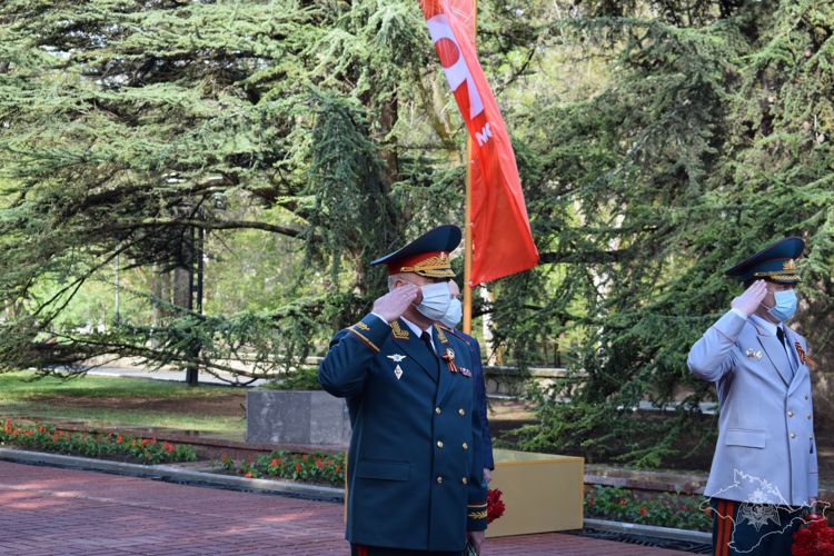 Руководители Главного управления Росгвардии по Республике Крым и городу Севастополю приняли участие в мероприятиях, посвященных Дню победы