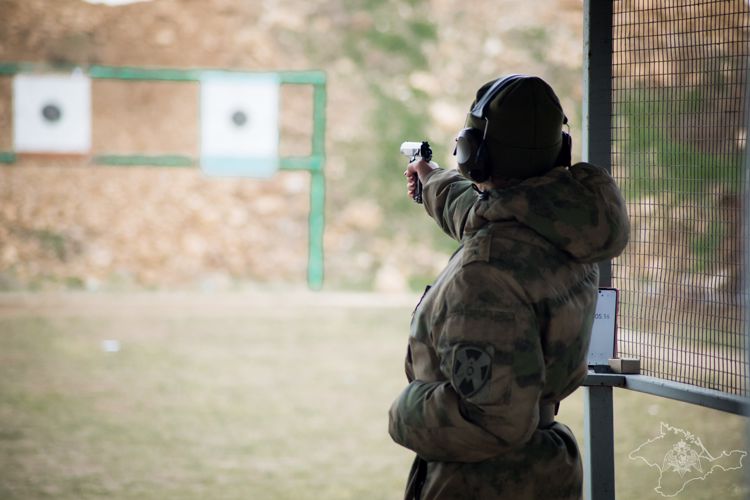В Крыму состоялся чемпионат Главного управления Росгвардии по стрельбе из табельного оружия