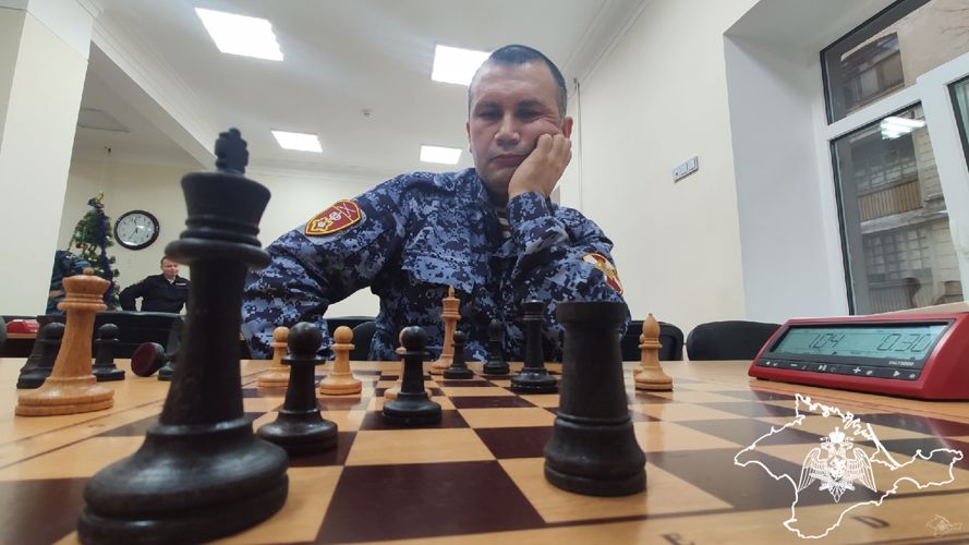 В Севастополе представители территориального органа Росгвардии оспорили лидерство в чемпионате по шахматам