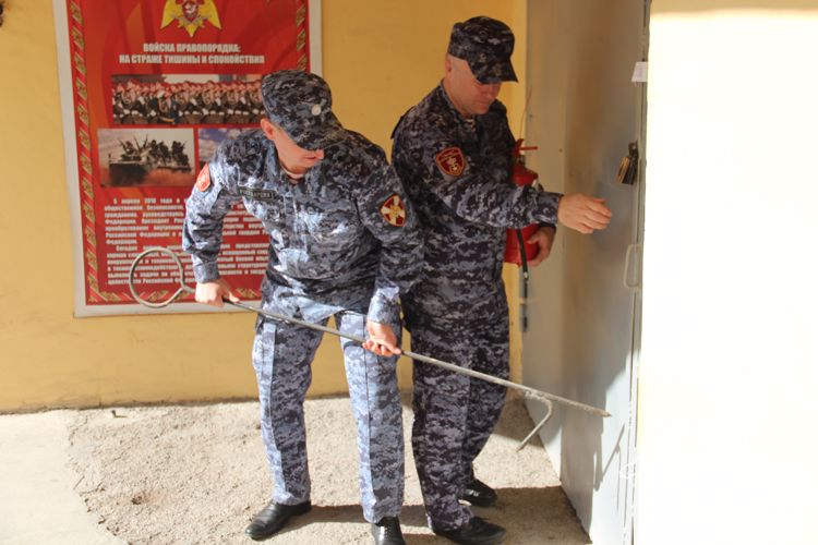 В крымских подразделениях Росгвардии прошли пожарно-тактические тренировки
