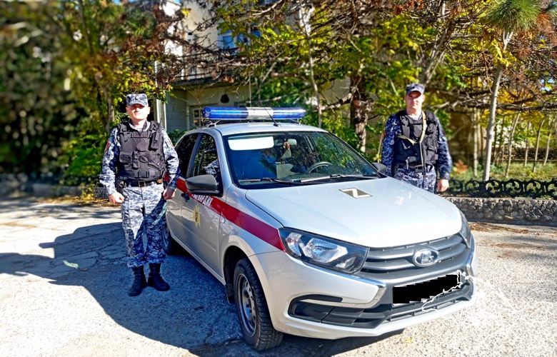 В Евпатории росгвардейцы, задержав нетрезвого водителя, предотвратили возможное дорожно-транспортное происшествие
