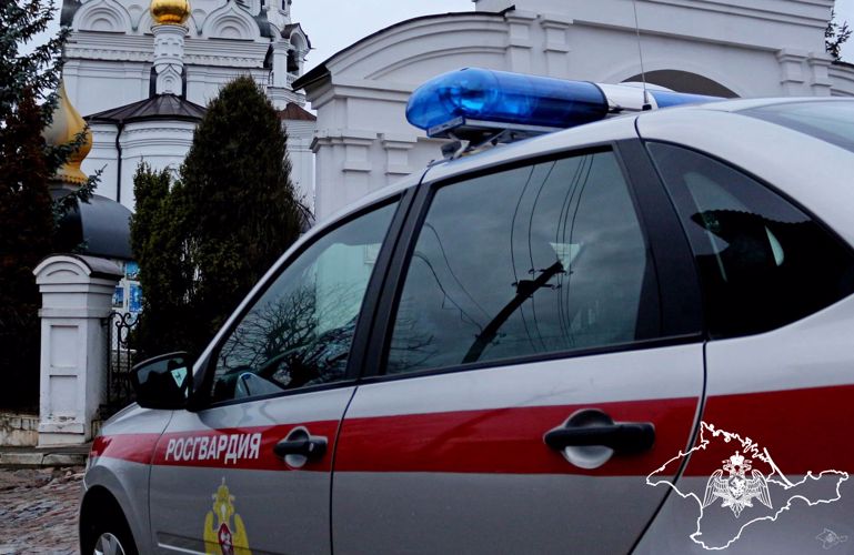 Ряд граждан, подозреваемых в правонарушениях, передала полицейским Росгвардия в Крыму и Севастополе