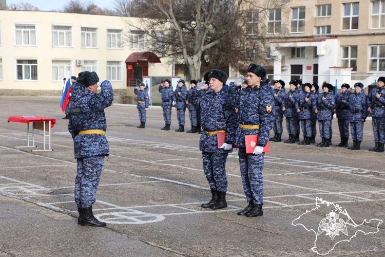 В Крыму военнослужащие Росгвардии приведены к присяге