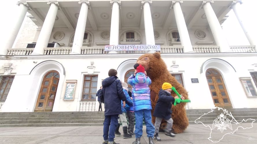Дети росгвардейцев из Севастополя побывали на новогодней елке правительства Москвы