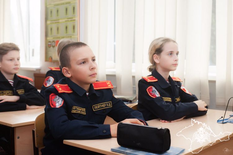 Учащиеся профильного класса Росгвардии в Севастополе приобщились к одной из славных страниц истории Отечества