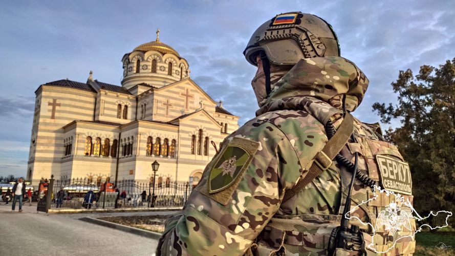 Росгвардия обеспечила в Крыму и Севастополе правопорядок во время празднования Крещения Господня