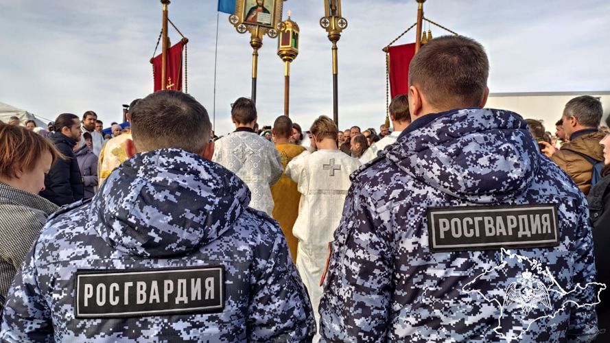 Росгвардия обеспечила в Крыму и Севастополе правопорядок во время празднования Крещения Господня