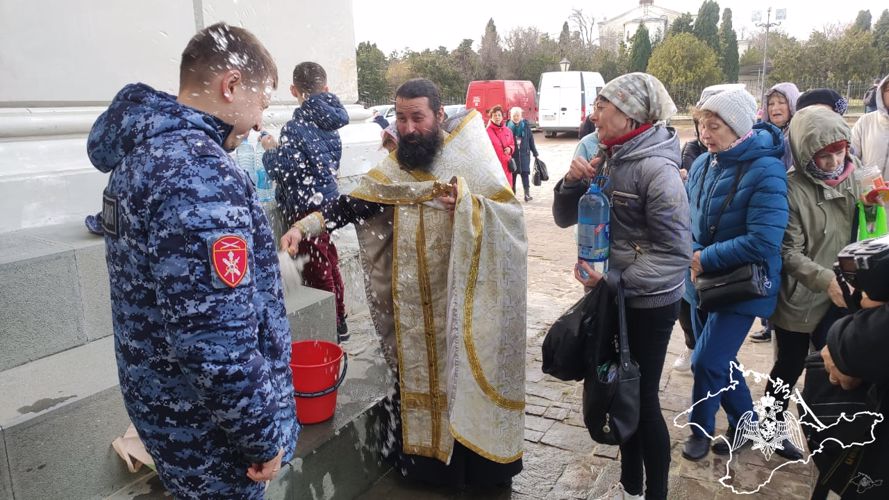 Росгвардия обеспечила в Крыму и Севастополе правопорядок во время празднования Крещения Господня