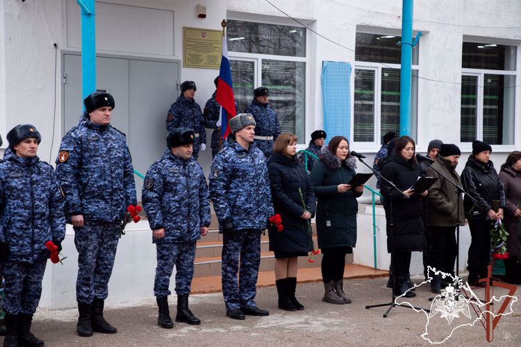 Именем военнослужащего Росгвардии названа школа в Крыму