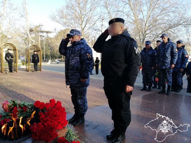 Севастопольские росгвардейцы присоединились к памятным мероприятиям, приуроченным к 79-й годовщине полного снятия блокады Ленинграда в годы Великой Отечественной войны