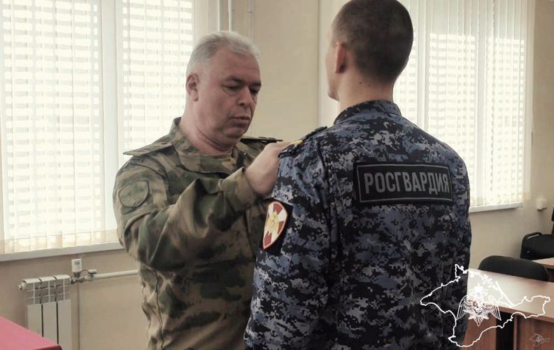 Росгвардейцам - участникам спецоперации вручены госнаграды в Севастополе