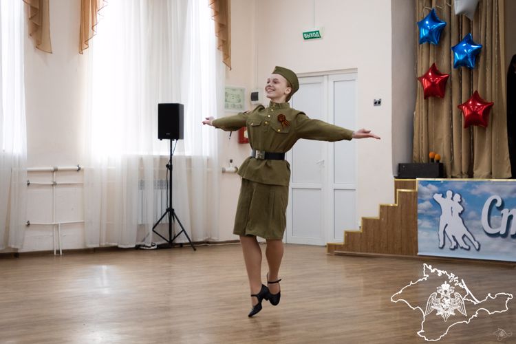 В Симферополе подшефные кадеты подготовили праздничный концерт для росгвардейцев