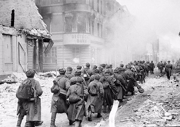 Восточно-Померанская наступательная операция 10 февраля — 4 апреля 1945 г. (годовщина окончания)