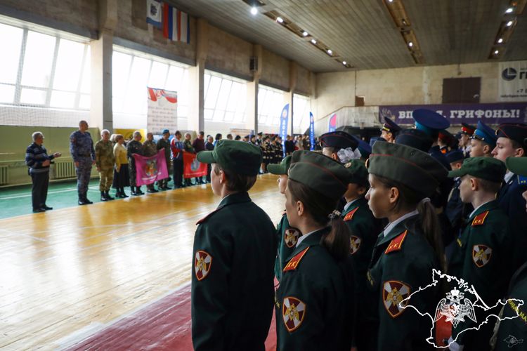 В Крыму юные росгвардейцы стали призерами в кадетском многоборье