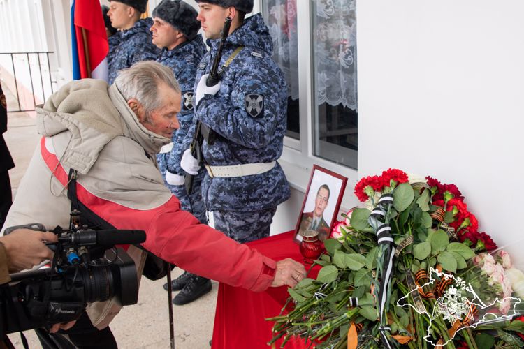 Память о погибших росгвардейцах - участниках СВО увековечена в Крыму