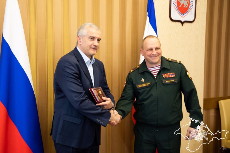 Глава Республики Крым вручил военнослужащим Росгвардии государственные награды