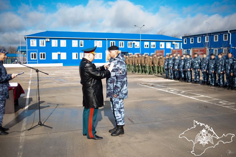 В Крыму и Севастополе прошли торжественные мероприятия, посвященные празднованию Дня войск национальной гвардии Российской Федерации