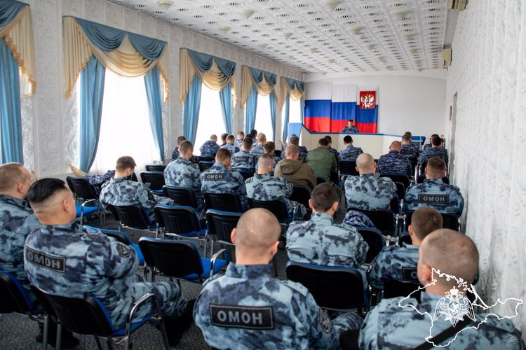 В Крыму с росгвардейцами прошли мероприятия по профилактике дорожно-транспортных происшествий