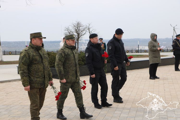 В Керчи росгвардейцы отметили 79-ю годовщину освобождения города-героя от немецко-фашистских захватчиков