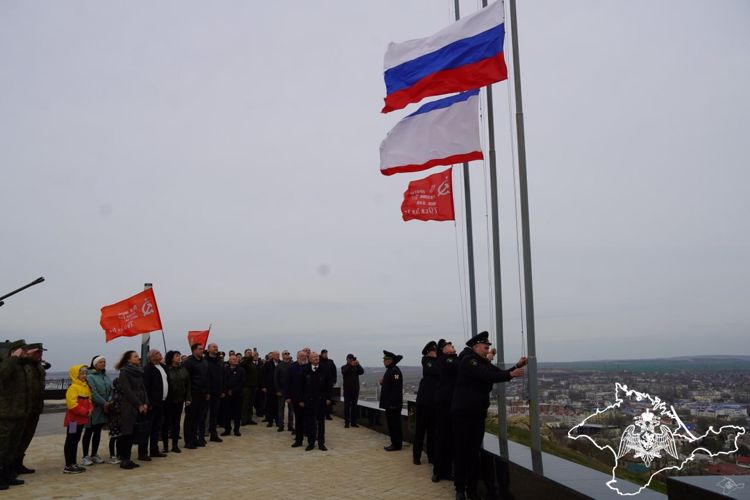 В Керчи росгвардейцы отметили 79-ю годовщину освобождения города-героя от немецко-фашистских захватчиков