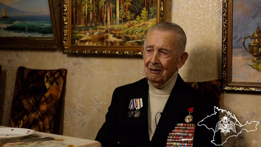 Ветеран Великой Отечественной войны поздравил росгвардейцев-участников СВО (видео)