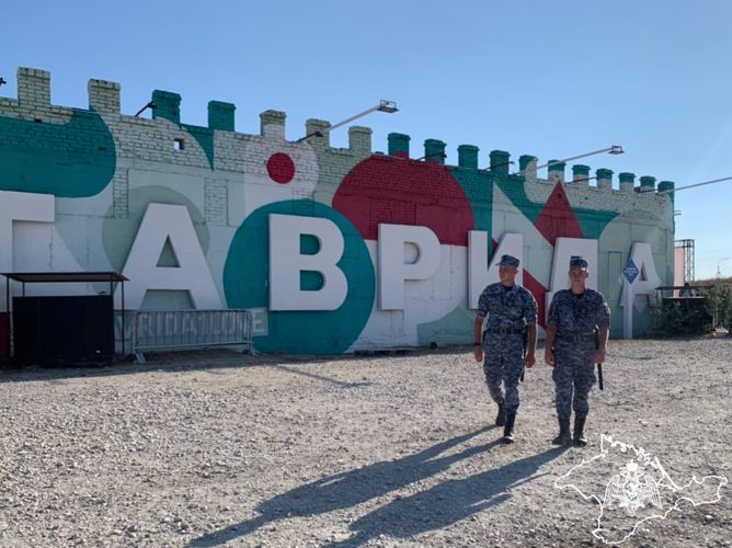 В Крыму росгвардейцы обеспечили безопасность открытия арт-кластера «Таврида»