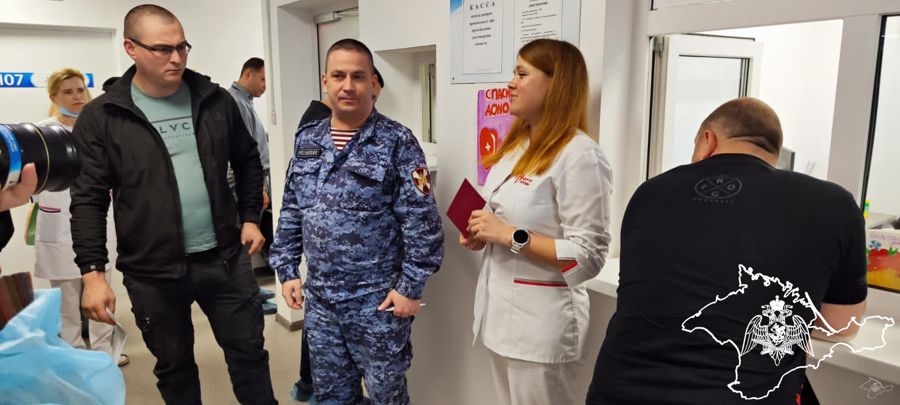Донорами крови стали росгвардейцы в Крыму и Севастополе