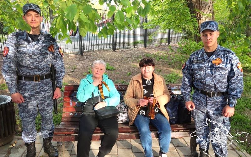 Военнослужащие Росгвардии из Севастополя стали участниками тематической акции «Георгиевская ленточка»