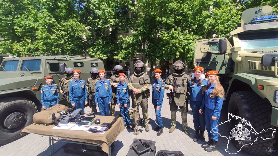 Готовность росгвардейцев и правоохранителей к курортному сезону оценил Губернатор Севастополя