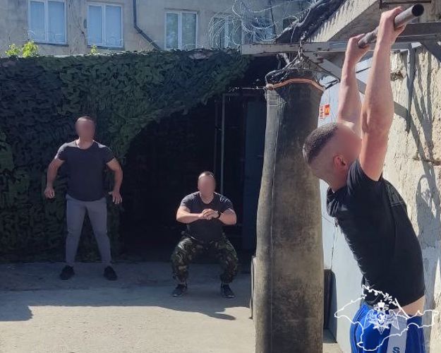В подразделениях специального назначения в Крыму прошли соревнования по кроссфиту 