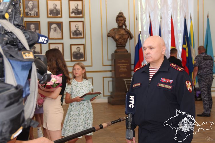 Сотрудник Росгвардии – многодетный отец из Севастополя и его супруга стали участниками тематического мероприятия