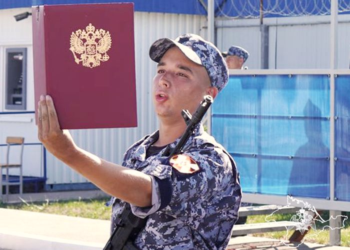 Военнослужащие Росгвардии в Крыму присягнули на верность Отечеству