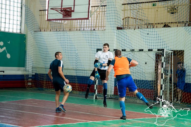 В День физкультурника в Симферополе прошло первенство по мини-футболу среди росгвардейцев