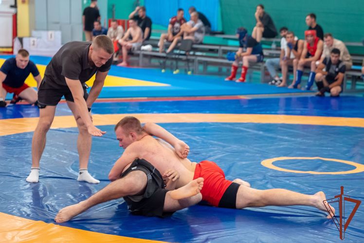 Призёрами чемпионата Южного округа Росгвардии по комплексному единоборству стали представители крымских подразделений ведомства