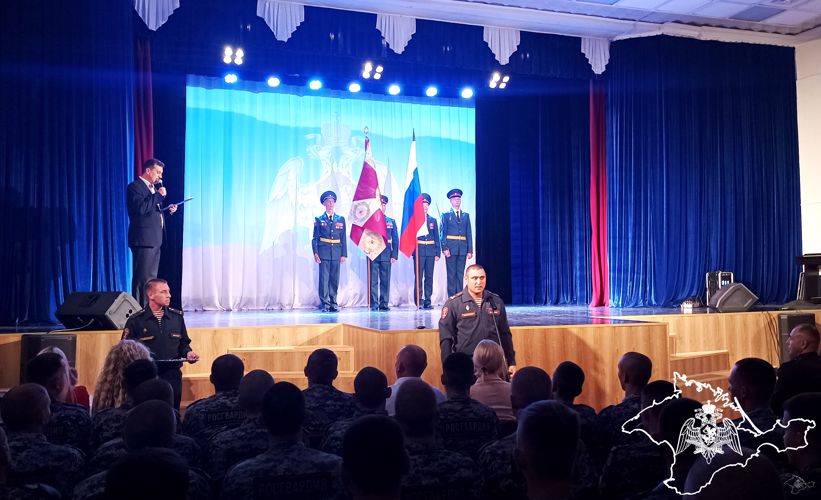 Военнослужащие Росгвардии в Крыму и Севастополе отметили 57-ю годовщину со Дня образования специальных моторизованных воинских частей.