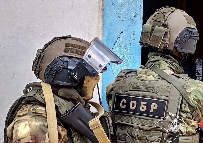 В Севастополе спецназ Росгвардии задержал подозреваемого в квартирных кражах 