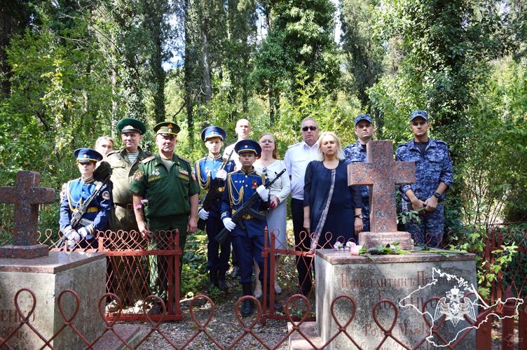  Военнослужащие Росгвардии отдали дань уважения подвигам русских воинов – участников Крымской войны 1853 -1856 годов