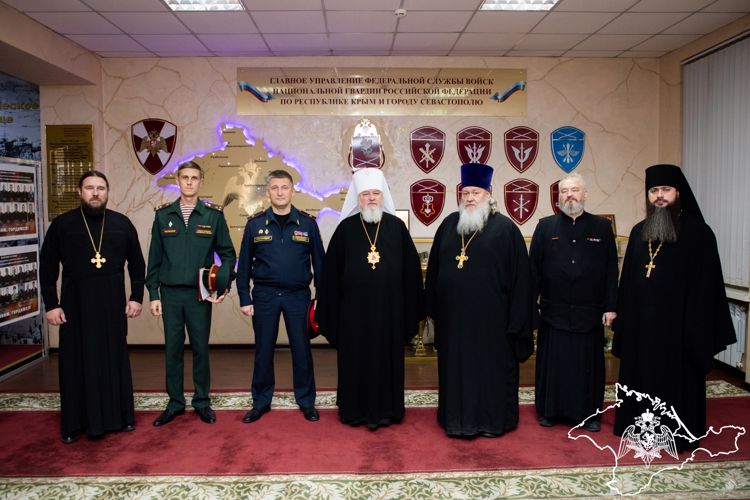 Гостем росгвардейцев в крымской столице стал митрополит Ставропольский и Невинномысский Кирилл