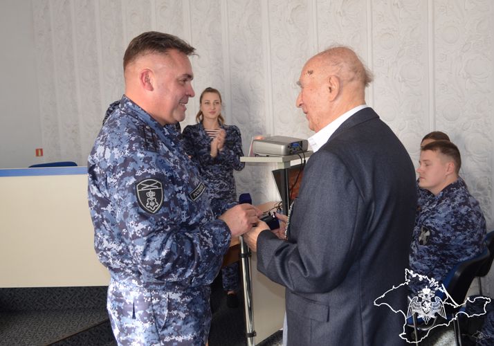 В Крыму подразделения вневедомственной охраны Росгвардии отметили годовщину со дня образования