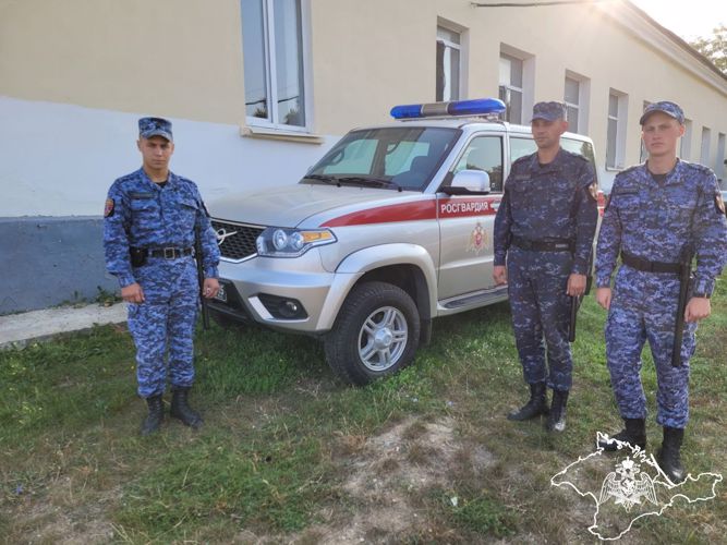 Военнослужащие Росгвардии задержали с Севастополе подозреваемых в краже