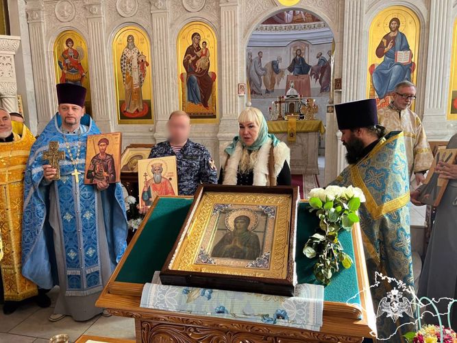 Росгвардейцы приняли участие в божественной литургии, состоявшейся в севастопольском храме Архистратига Михаила