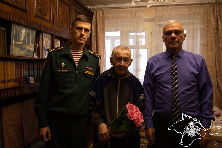 В Крыму прошли мероприятия, посвященные Дню ветеранов войск правопорядка