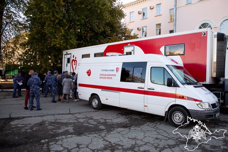 Росгвардейцы в Симферополе присоединились к донорской акции «От сердца к сердцу»
