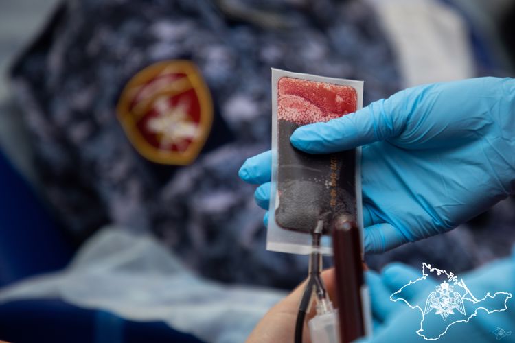 Росгвардейцы в Симферополе присоединились к донорской акции «От сердца к сердцу»