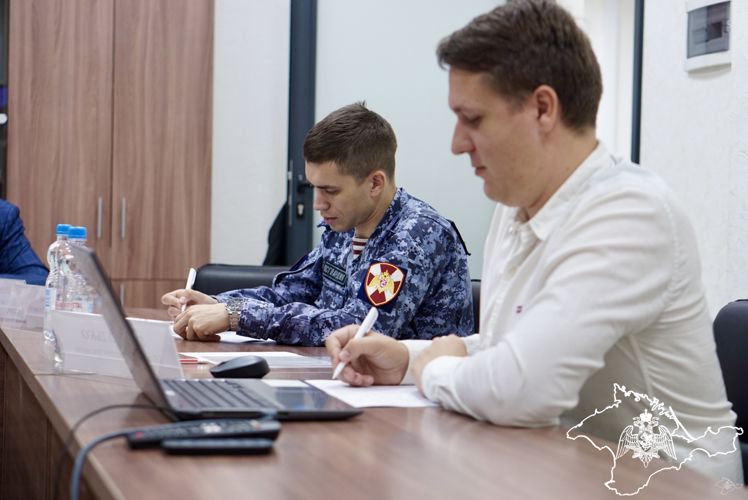 Арбитром детского патриотического конкурса стал росгвардеец в Крыму