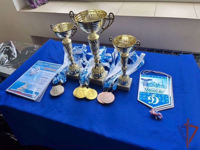 Спортсмены Росгвардии победили на чемпионате по плаванию в Севастополе