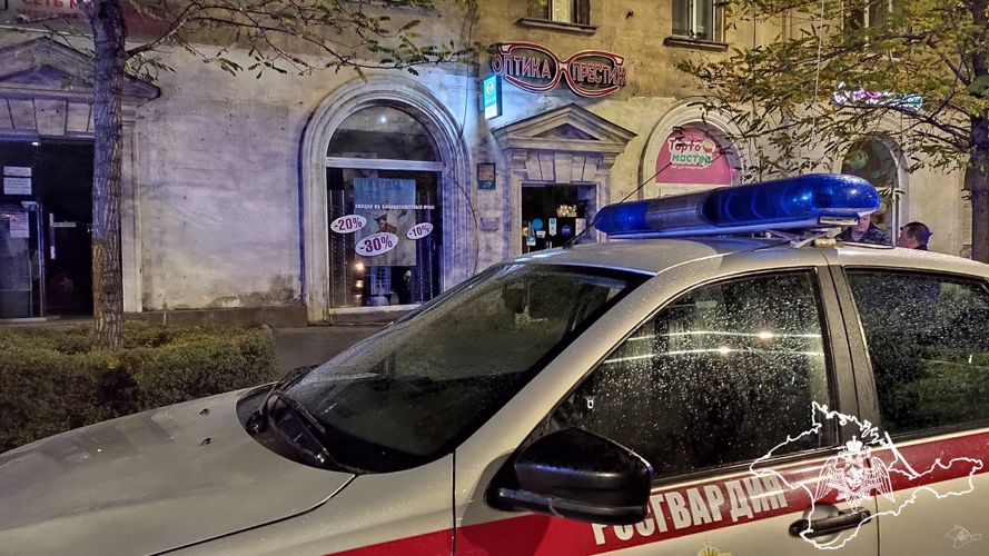 В Севастополе росгвардейцы задержали проникшего на охраняемый объект злоумышленника